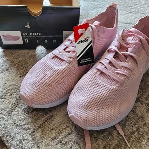 Avia lotus white sneakers